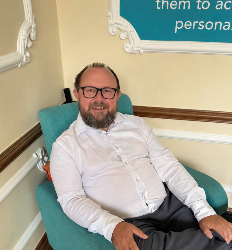 Ian General Business Manager