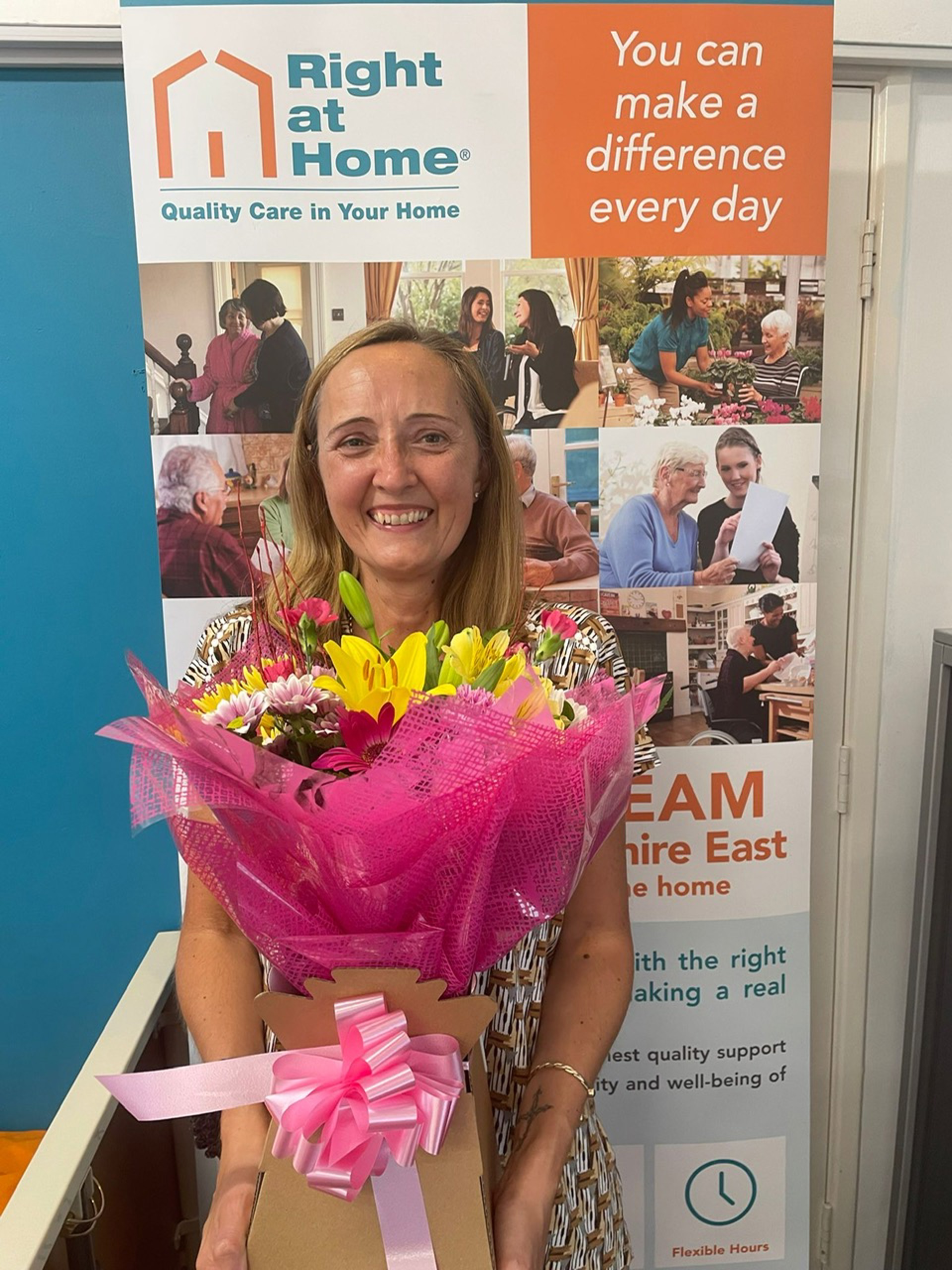 hannah-caregiver-at-right-at-home-elderly-care-at-home-provider-in-cheshire-east-covering-stockport-wilmslow-and-macclesfield